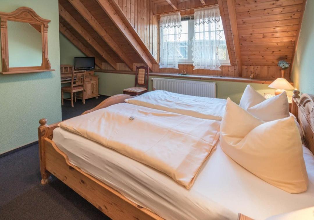 Landhotel Weingut Schulze Фрейбург Экстерьер фото